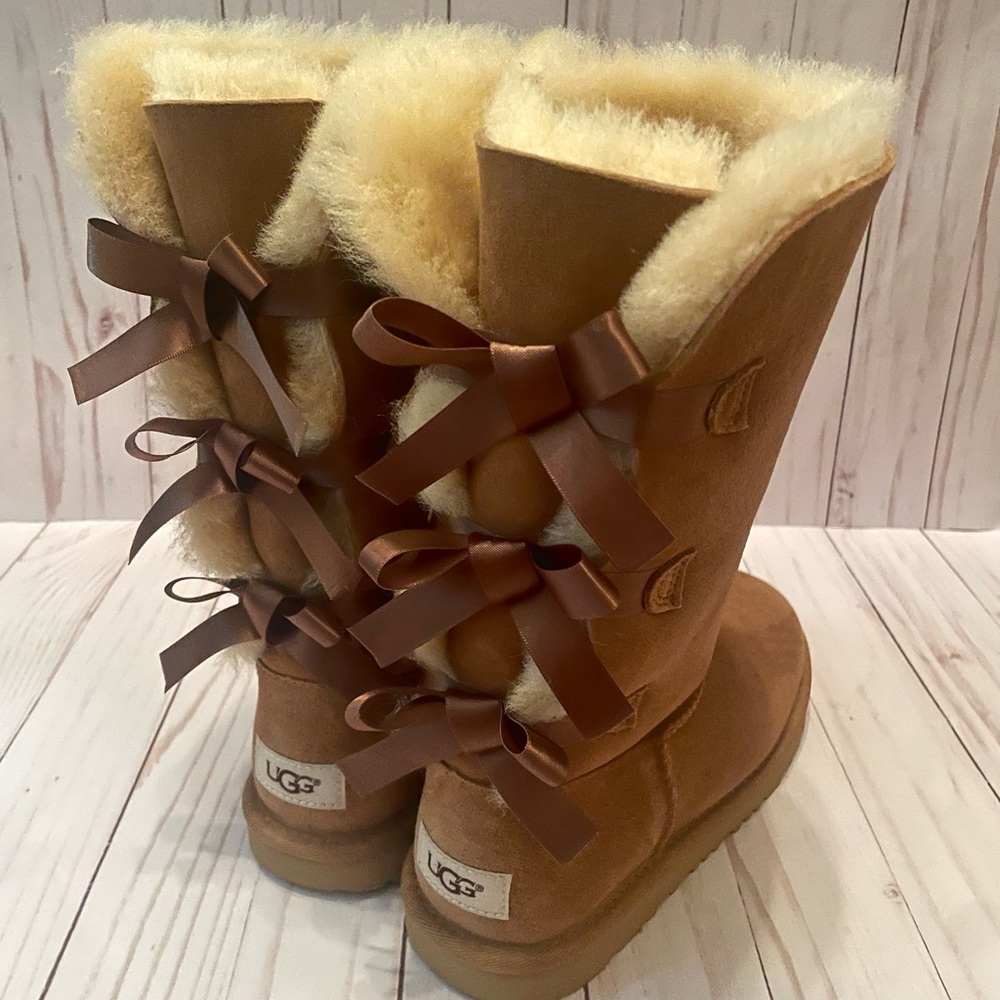 NEW Ugg: Bailey Bow Tall II Boot